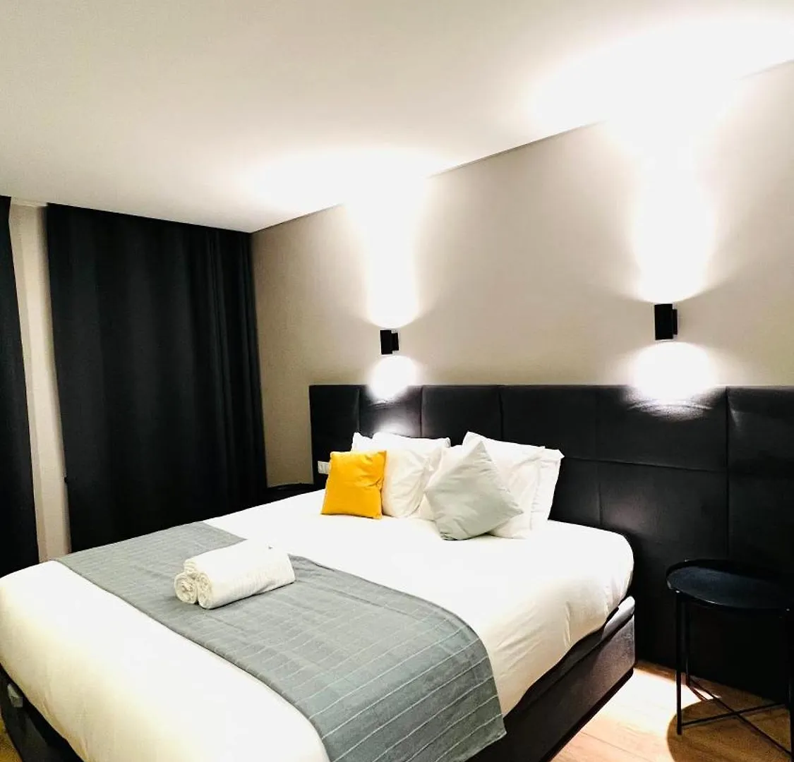 Homestay Apartamento Sociedade Farmaceutica Lisbon